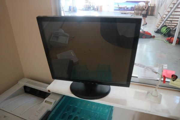 3#4235 Arredi e attrezzature per ufficio in vendita - foto 38