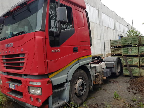 1#4237 Autocarri KIA e trattore stradale Iveco in vendita - foto 10