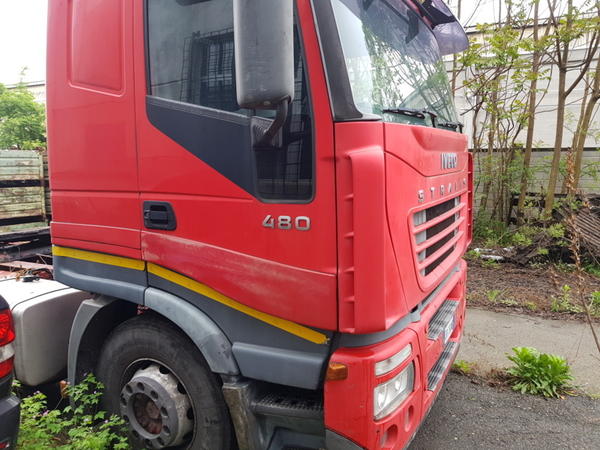 1#4237 Autocarri KIA e trattore stradale Iveco in vendita - foto 11