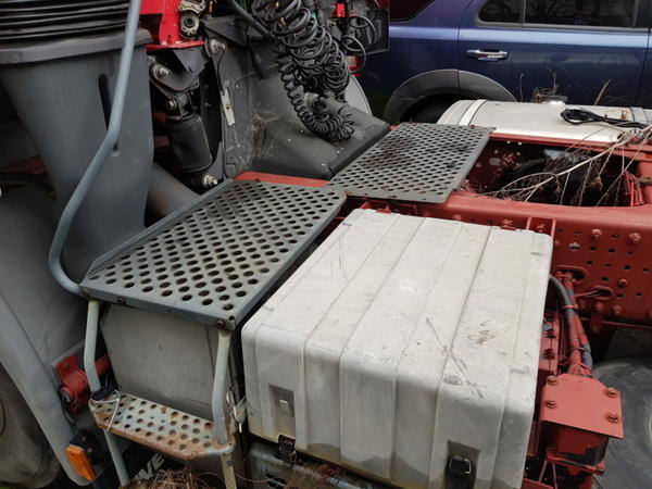 1#4237 Autocarri KIA e trattore stradale Iveco in vendita - foto 13