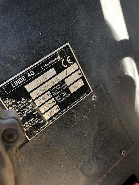 6#4242 Carrello elevatore elettrico Linde in vendita - foto 3