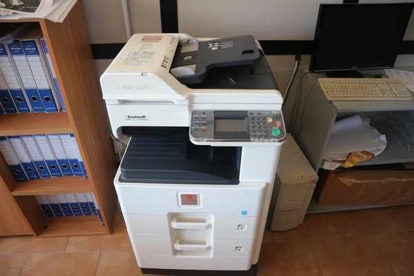 35#4244 Attrezzature elettroniche da ufficio in vendita - foto 1