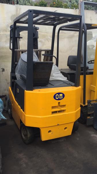 9#4245 Carrello elevatore elettrico Fiat Om in vendita - foto 1