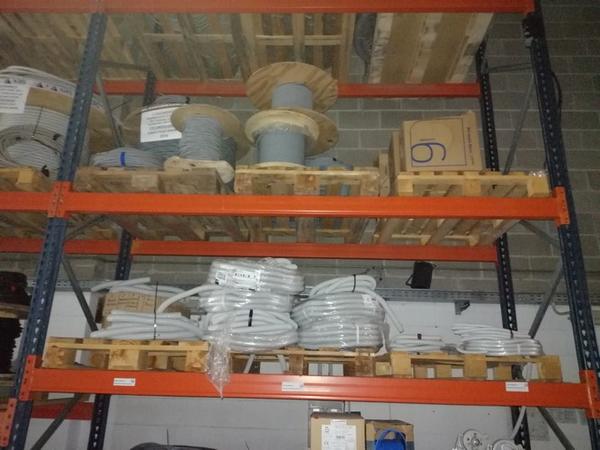 2#4249 Scaffalature e materiale elettrico in vendita - foto 6