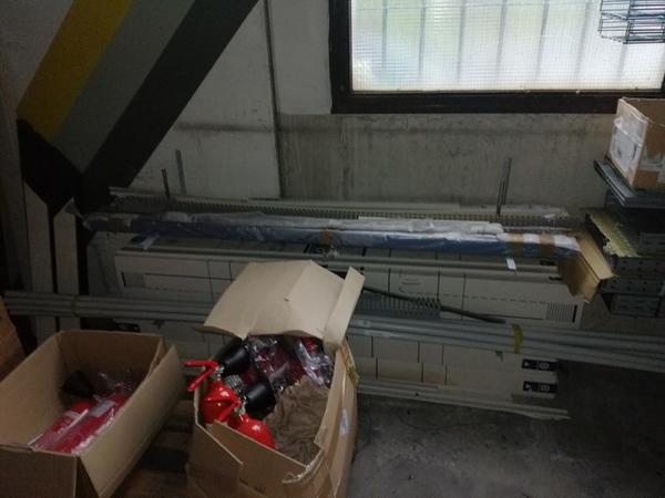 2#4249 Scaffalature e materiale elettrico in vendita - foto 19
