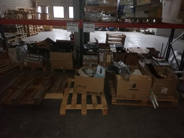 2#4249 Scaffalature e materiale elettrico in vendita - foto 26