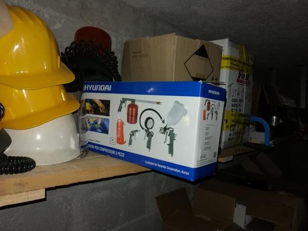 2#4249 Scaffalature e materiale elettrico in vendita - foto 53