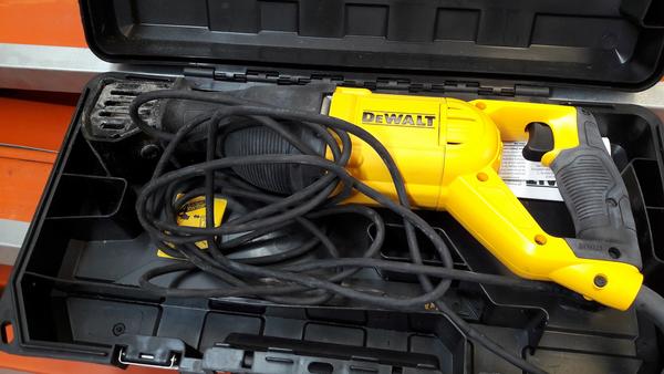 2#4250 Martello perforatore Hitachi e generatore di corrente Gemco in vendita - foto 29