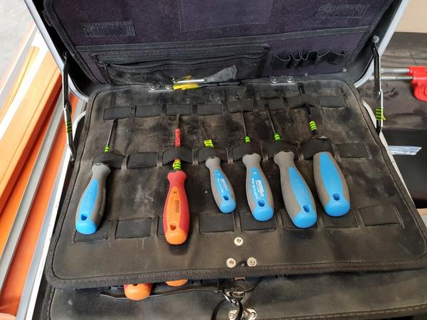 2#4250 Martello perforatore Hitachi e generatore di corrente Gemco in vendita - foto 47