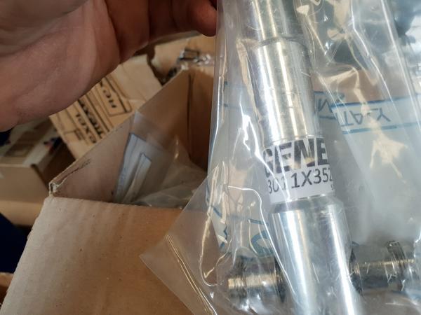 2#4250 Martello perforatore Hitachi e generatore di corrente Gemco in vendita - foto 109