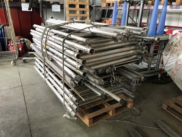 1#4251 Scaffalatura e attrezzatura elettronica per telecomunicazioni in vendita - foto 49