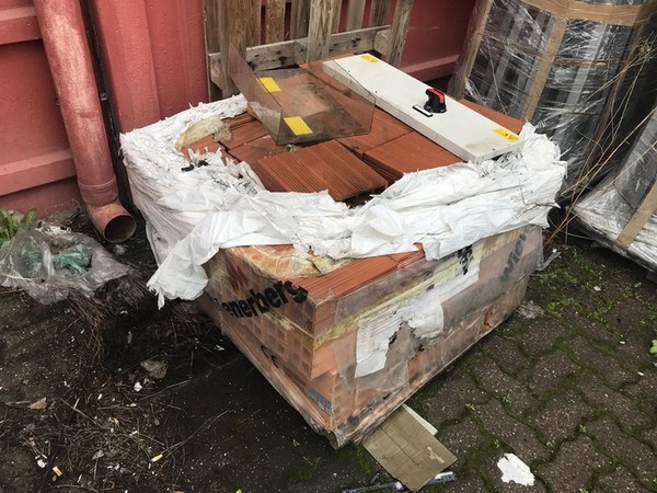 1#4251 Scaffalatura e attrezzatura elettronica per telecomunicazioni in vendita - foto 114