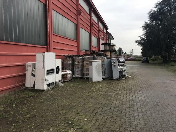 1#4251 Scaffalatura e attrezzatura elettronica per telecomunicazioni in vendita - foto 120