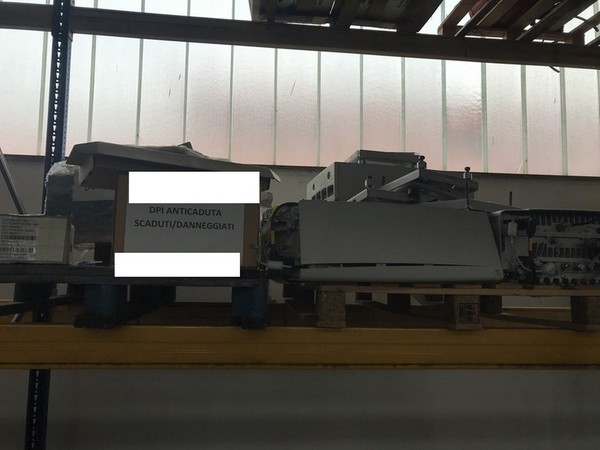 1#4251 Scaffalatura e attrezzatura elettronica per telecomunicazioni in vendita - foto 141