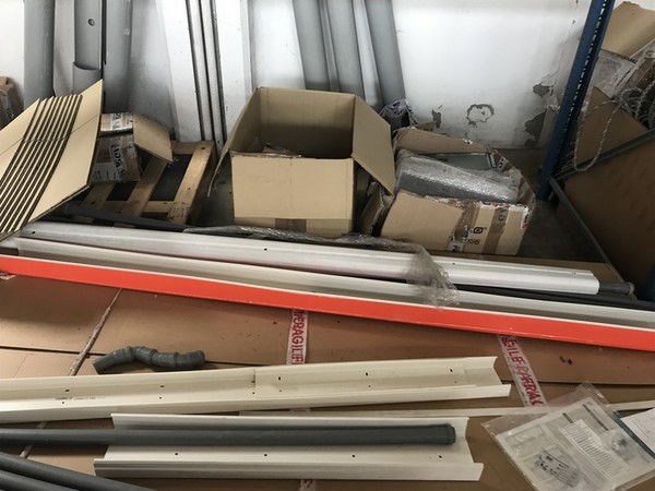 1#4251 Scaffalatura e attrezzatura elettronica per telecomunicazioni in vendita - foto 151