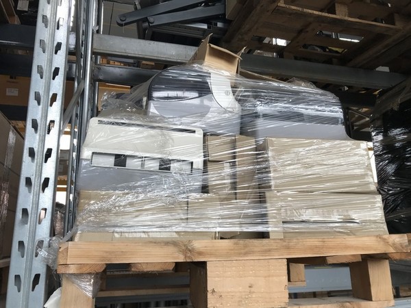 1#4251 Scaffalatura e attrezzatura elettronica per telecomunicazioni in vendita - foto 195
