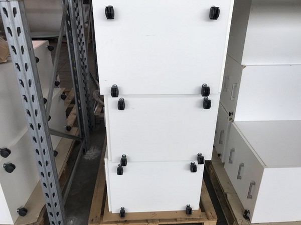 1#4251 Scaffalatura e attrezzatura elettronica per telecomunicazioni in vendita - foto 266