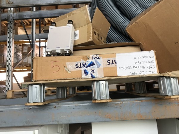 1#4251 Scaffalatura e attrezzatura elettronica per telecomunicazioni in vendita - foto 273