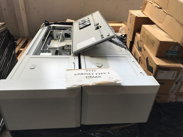 1#4251 Scaffalatura e attrezzatura elettronica per telecomunicazioni in vendita - foto 303
