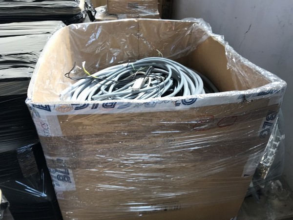 1#4251 Scaffalatura e attrezzatura elettronica per telecomunicazioni in vendita - foto 331