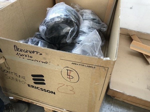 1#4251 Scaffalatura e attrezzatura elettronica per telecomunicazioni in vendita - foto 340
