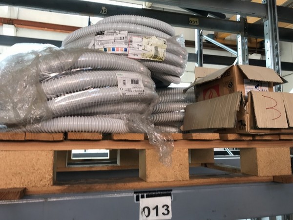 1#4251 Scaffalatura e attrezzatura elettronica per telecomunicazioni in vendita - foto 374