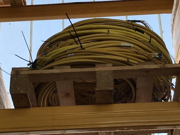 1#4251 Scaffalatura e attrezzatura elettronica per telecomunicazioni in vendita - foto 410