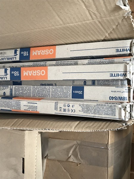 1#4251 Scaffalatura e attrezzatura elettronica per telecomunicazioni in vendita - foto 416