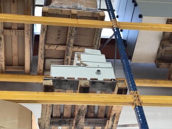 1#4251 Scaffalatura e attrezzatura elettronica per telecomunicazioni in vendita - foto 423