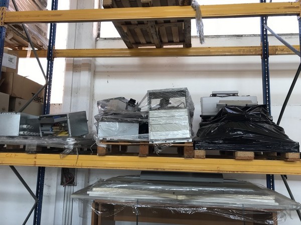 1#4251 Scaffalatura e attrezzatura elettronica per telecomunicazioni in vendita - foto 424