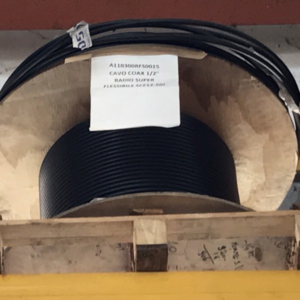 1#4251 Scaffalatura e attrezzatura elettronica per telecomunicazioni in vendita - foto 458