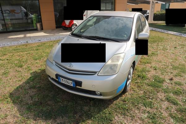 3#4259 Automobile Toyota Prius in vendita - foto 2