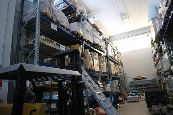 8#42590 Magazzino di prodotti finiti di ferramenta e materiale elettrico in vendita - foto 5