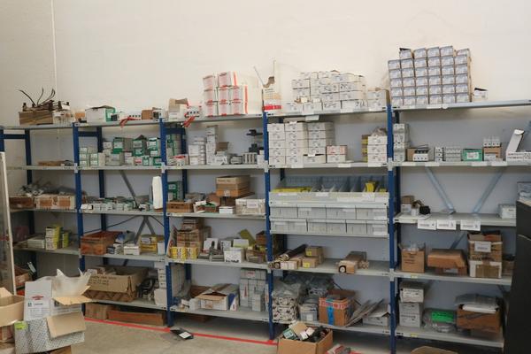 8#42590 Magazzino di prodotti finiti di ferramenta e materiale elettrico in vendita - foto 16