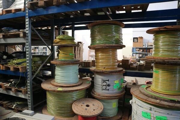 8#42590 Magazzino di prodotti finiti di ferramenta e materiale elettrico in vendita - foto 17