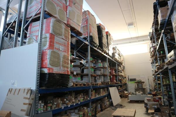 8#42590 Magazzino di prodotti finiti di ferramenta e materiale elettrico in vendita - foto 29