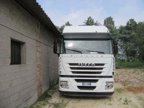1#4263 Trattore stradale Iveco Magirus in vendita - foto 4