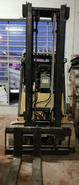 20#4264 Carrello elevatore Caterpillar modello MD80D in vendita - foto 3