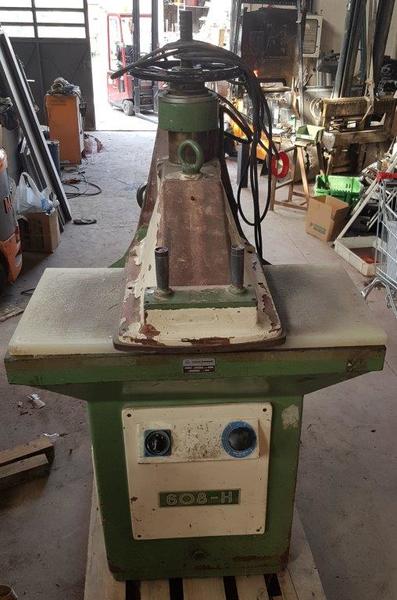7#4264 Fustellatrice a bandiera Officina Fratelli Pugno 608H in vendita - foto 1