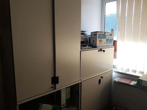 1#4279 Arredi e attrezzature da ufficio in vendita - foto 17