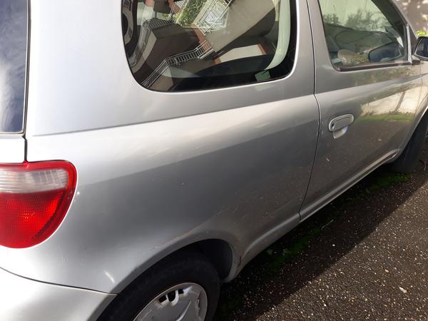 3#4279 Autovettura Toyota Yaris in vendita - foto 4