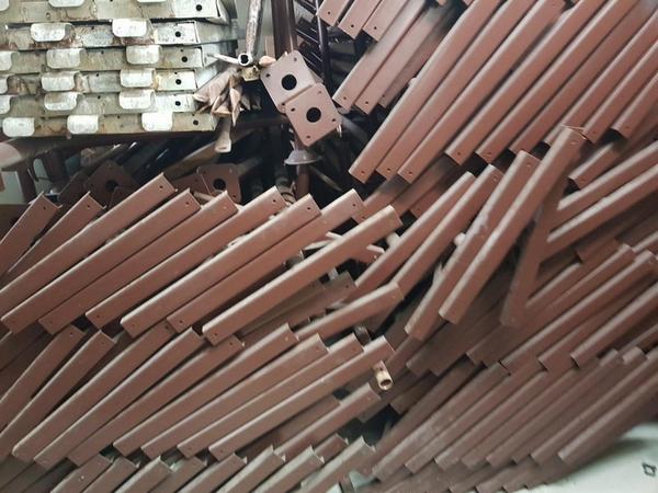 2#4285 Puntelli e cravatte in ferro in vendita - foto 4