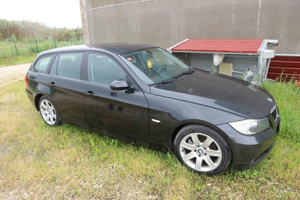 3#4286 Automobile BMW 320D in vendita - foto 4