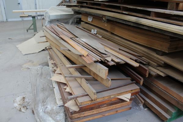 1#4288 Tavolame di legno e pannelli in truciolato in vendita - foto 7