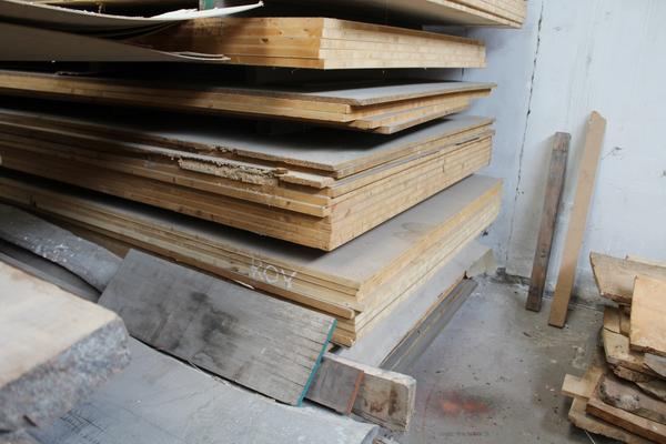 1#4288 Tavolame di legno e pannelli in truciolato in vendita - foto 12