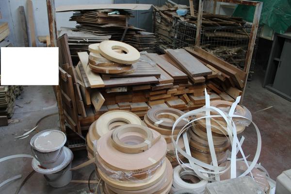 1#4288 Tavolame di legno e pannelli in truciolato in vendita - foto 14