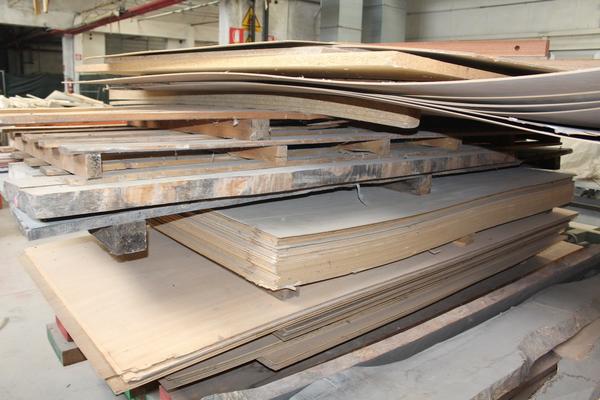 1#4288 Tavolame di legno e pannelli in truciolato in vendita - foto 16
