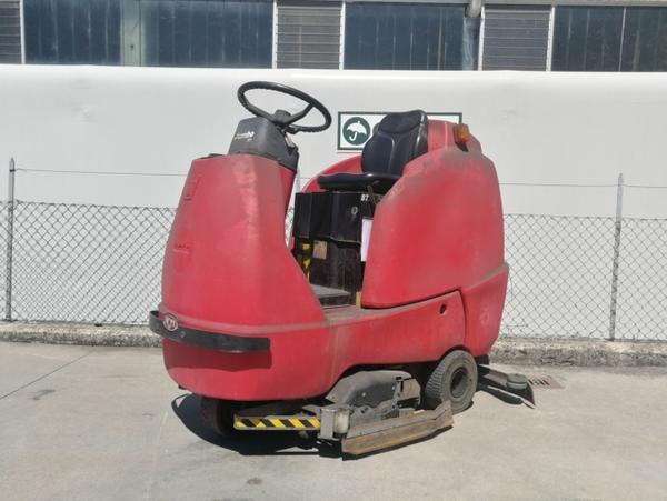 Attrezzatura pulizia professionale in vendita