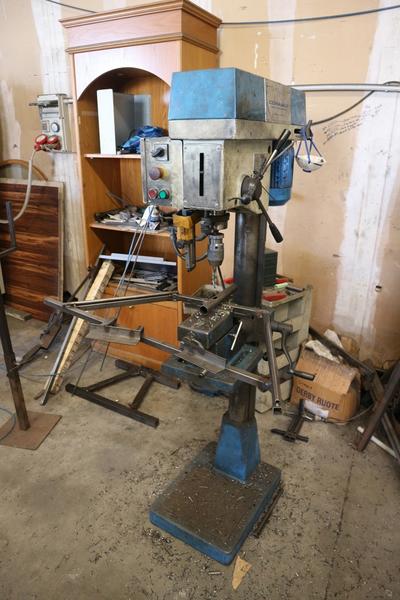 3#4305 Trapano a colonna New Drill e smussatrice Omca in vendita - foto 11