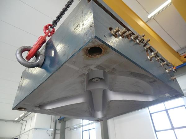 1#4306 Linea di stampi per la produzione di tavolini ribaltabili quadrati e rotondi in vendita - foto 5